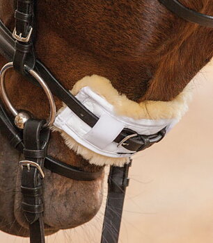  Lambskin nose or chin protector, 18 cm