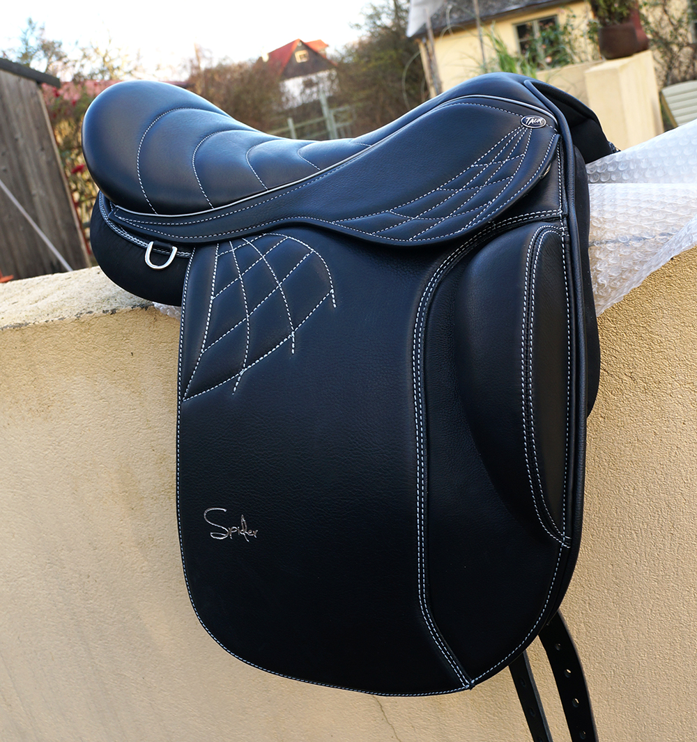 Spider - Black/White - 8