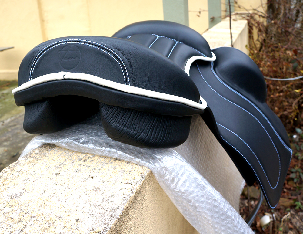 Gaiter III DeLuxe (treeless with padded flaps) - black/white - 4
