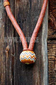 Edix® Chara Bosal Rawhide Cognac