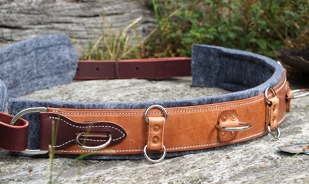 Professional's Choice® AD Felt Surcingle (longer strap) - 2