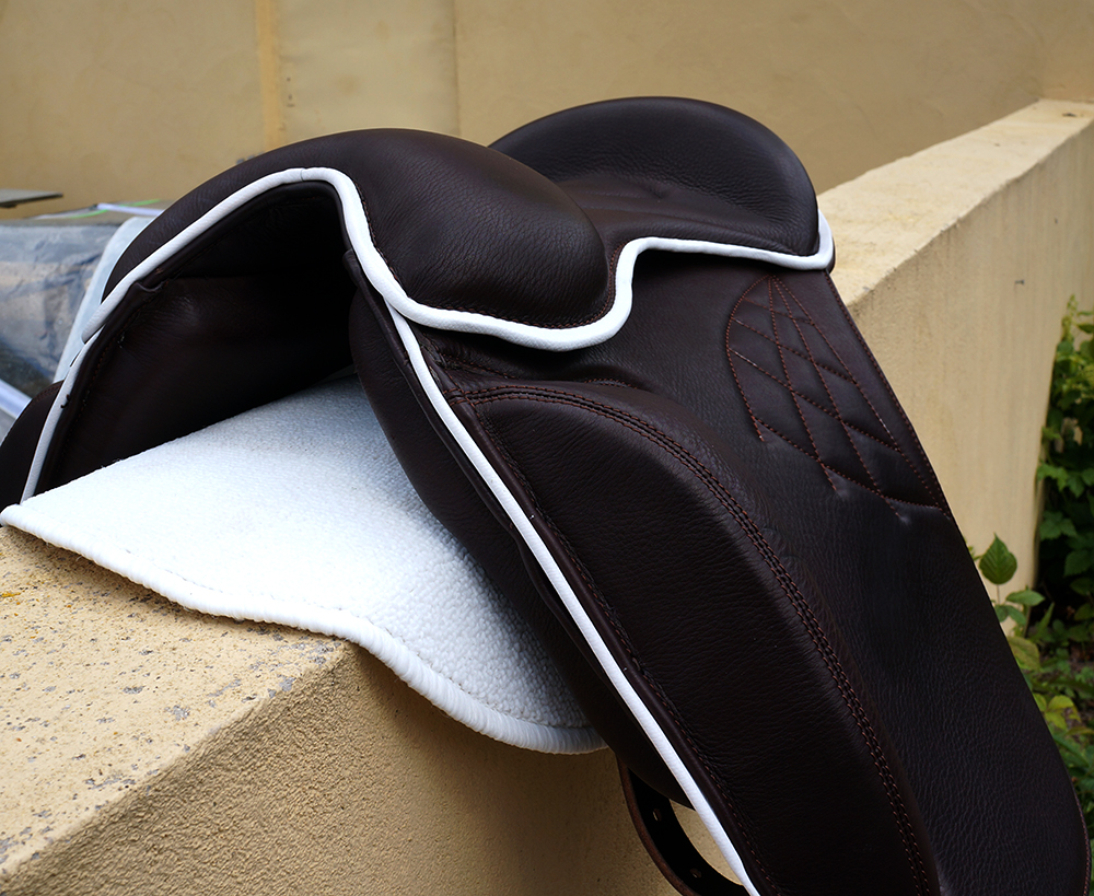 Gaiter II DeLuxe (treeless with padded flaps) - Chocolate/White - 2