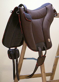 Pioneer® Ride pad / barebacksaddle (AirMesh) pony - BROWN