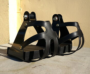 Safety stirrups with plastic cage (for stirrups), black