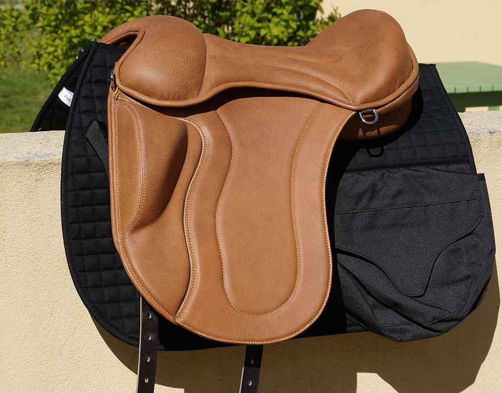 Saddle pad with built-in bags (perfect for trail riding), black - 3