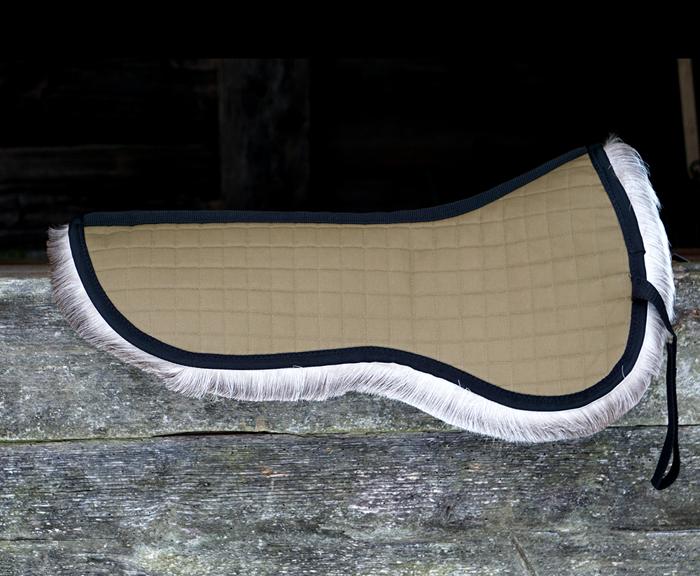 Ny färg! Halfpad med renskinn! 