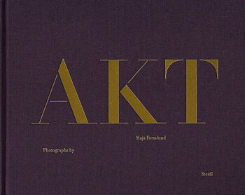 Maja Forslund- Akt