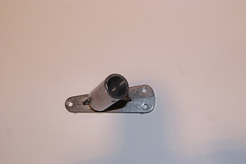 Gjutet väggfäste i aluminium 19mm