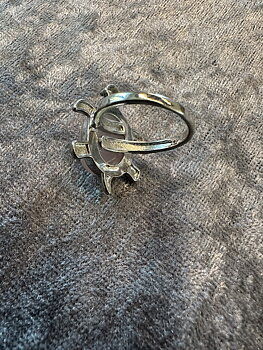 Ring vit/gråspräcklig