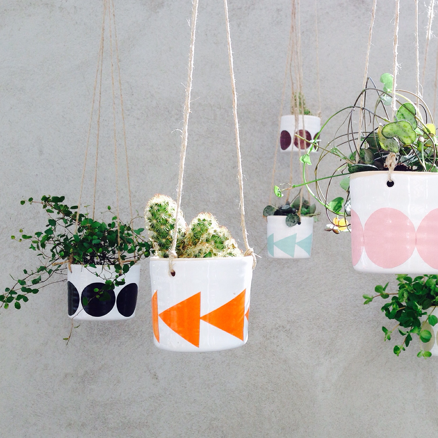 ZIGGE - medium hanging pot