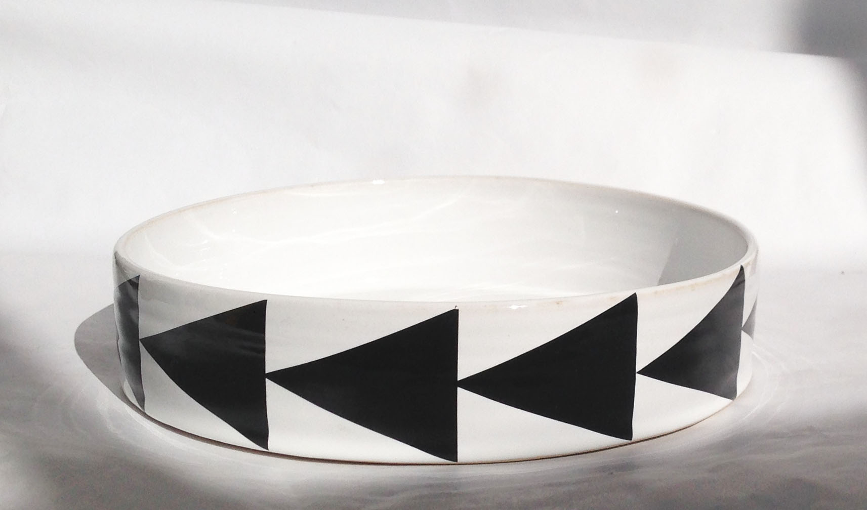 LARGE PLATE with triangle-pattern  - 3