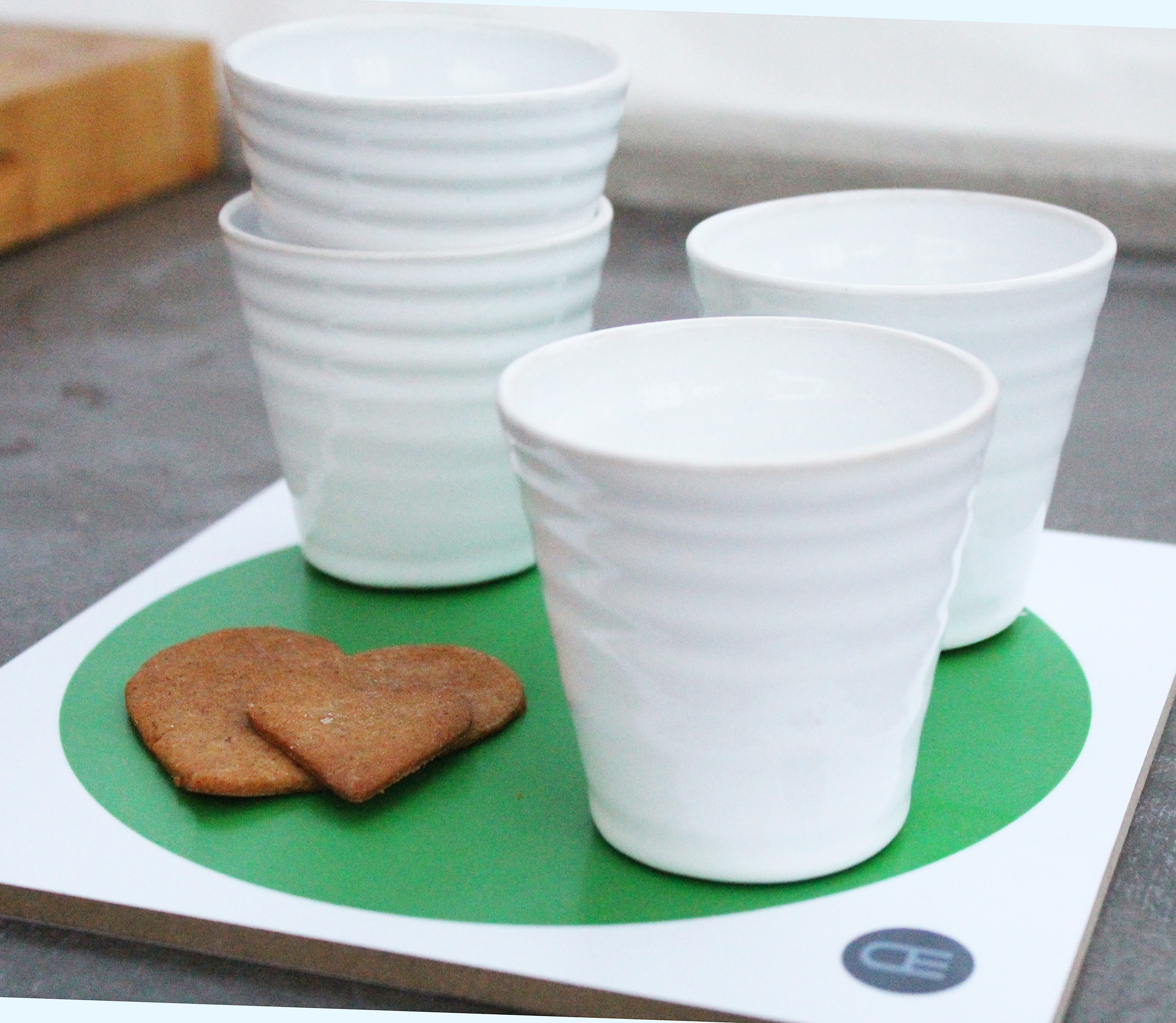 TRIVET + 4 WAVE cups - 3