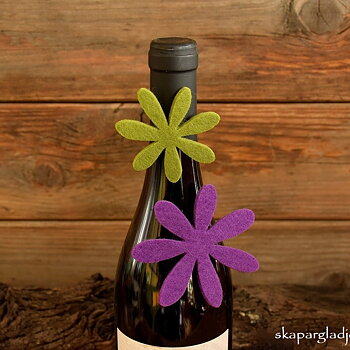 Flaska / Burk / Ljus-dekorations Tips med Filtblommor...