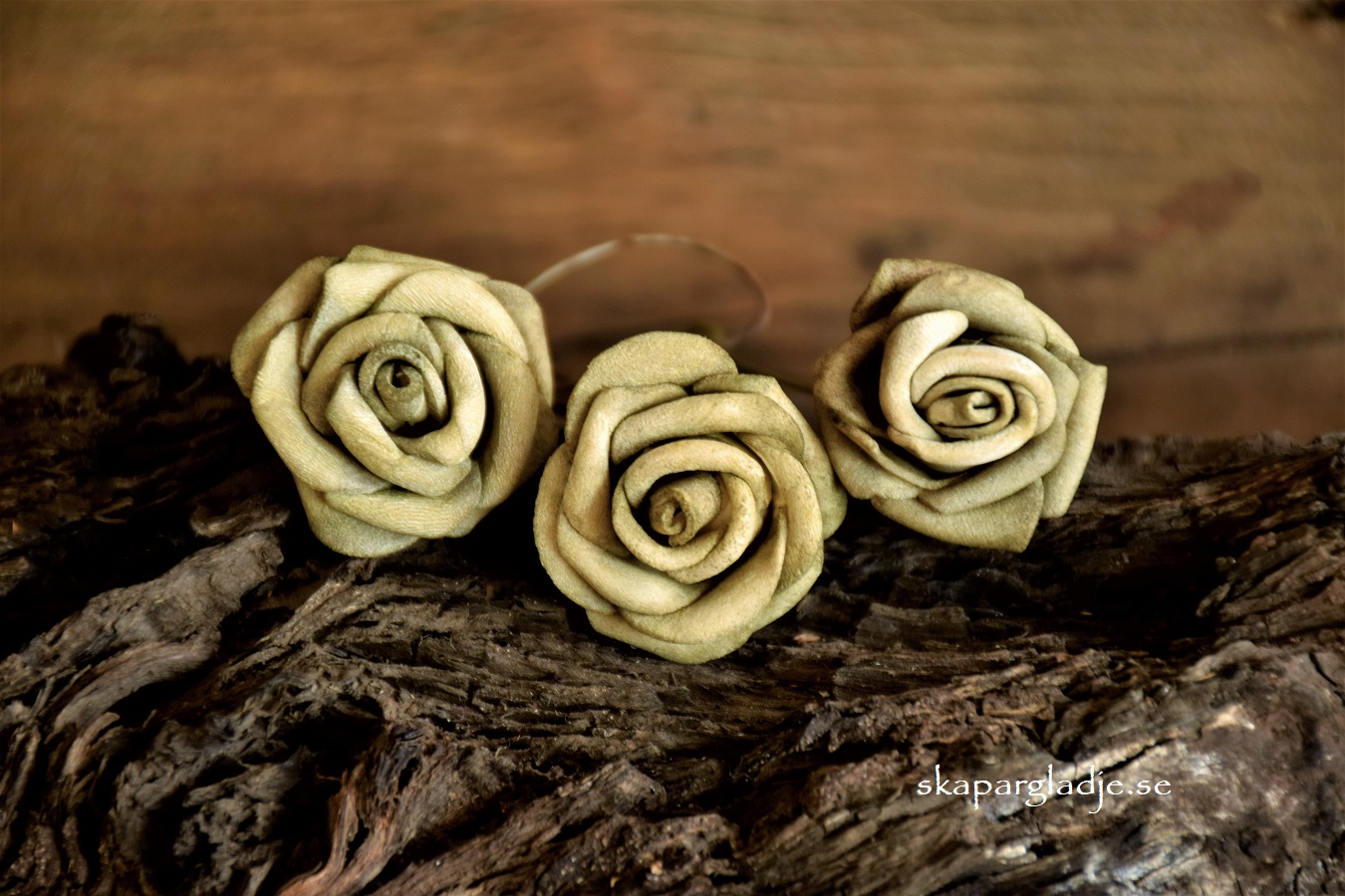 Ros Grågrön-beige Trådad  2,5cm St/Förp.