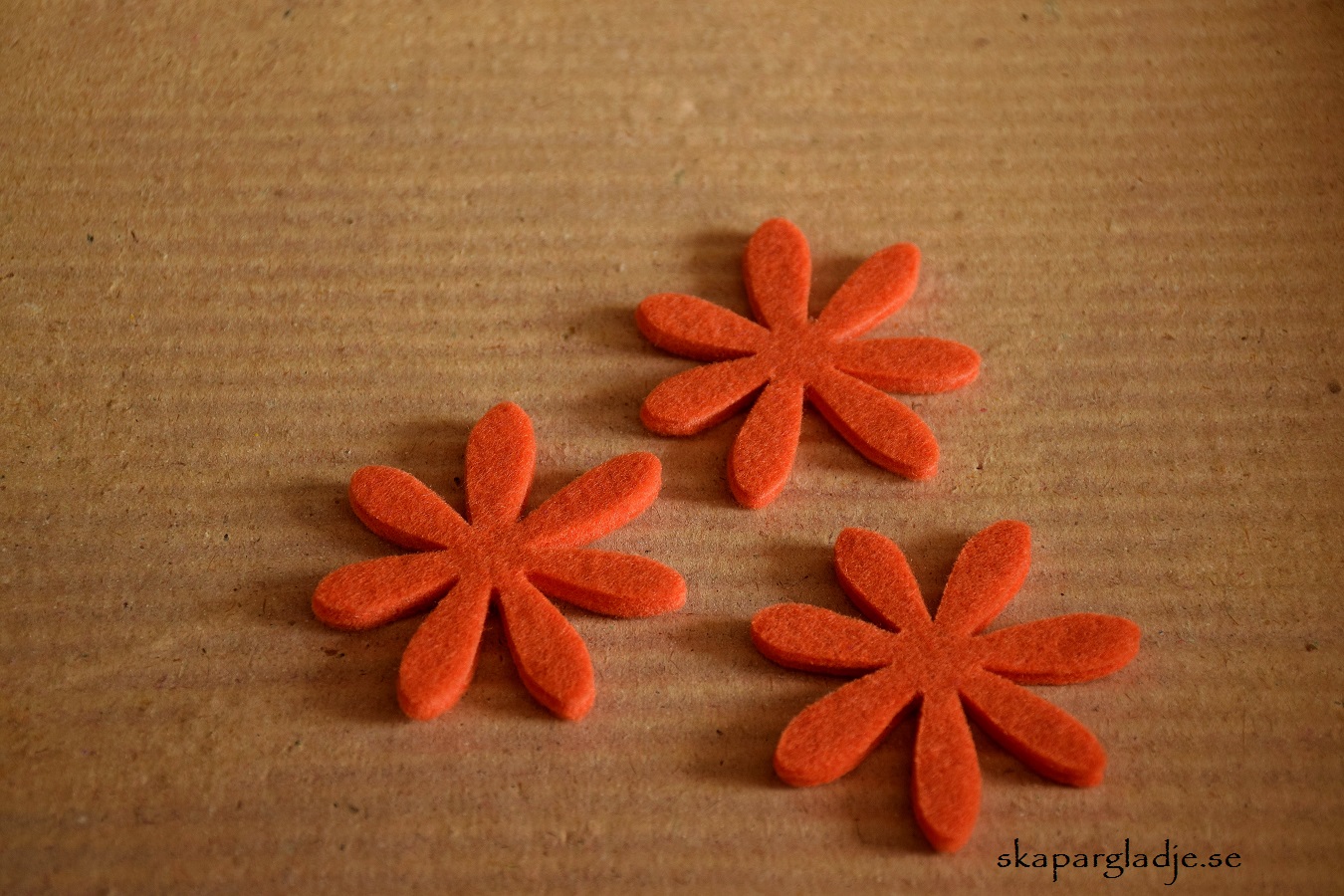 Filtblomma Orange 6cm 
