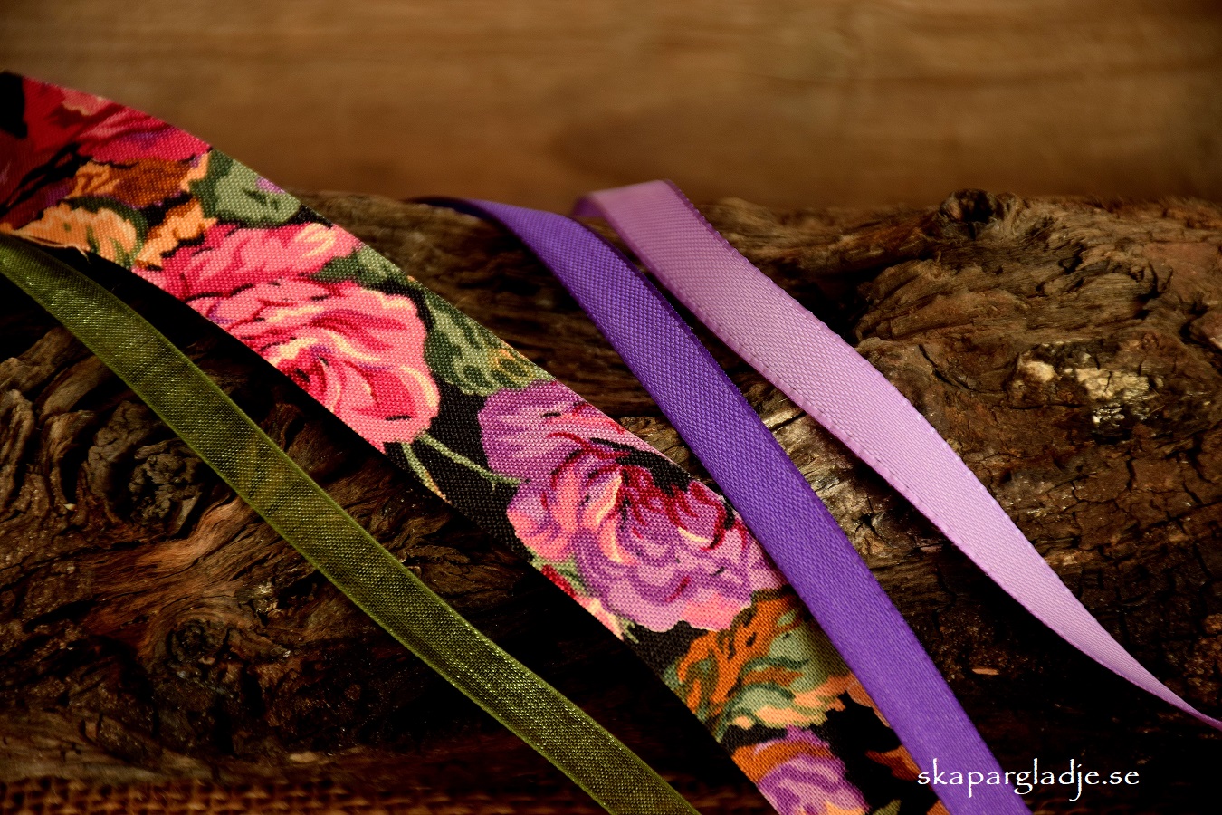 Band- Mixning och Inspiration Blommigt & Enfärgat 