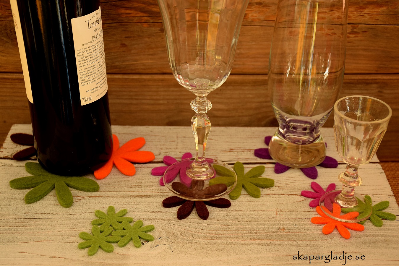 Filt-blommor som Glas / Flask ... underlägg ... - 2
