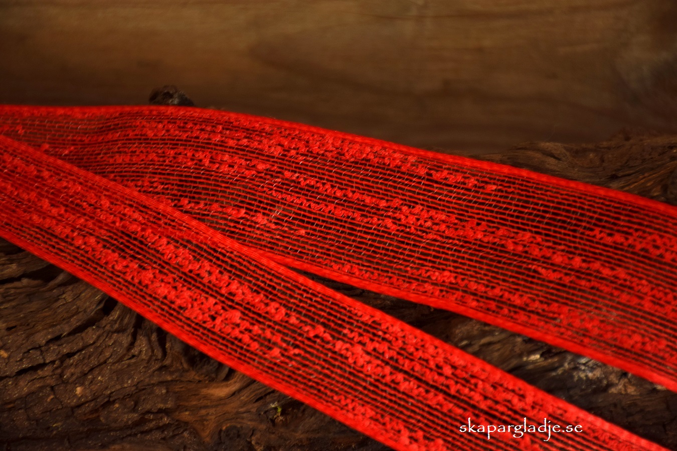 Band Rött med Grövre Textur Olika Bredder - Ateljé SkaparGlädje