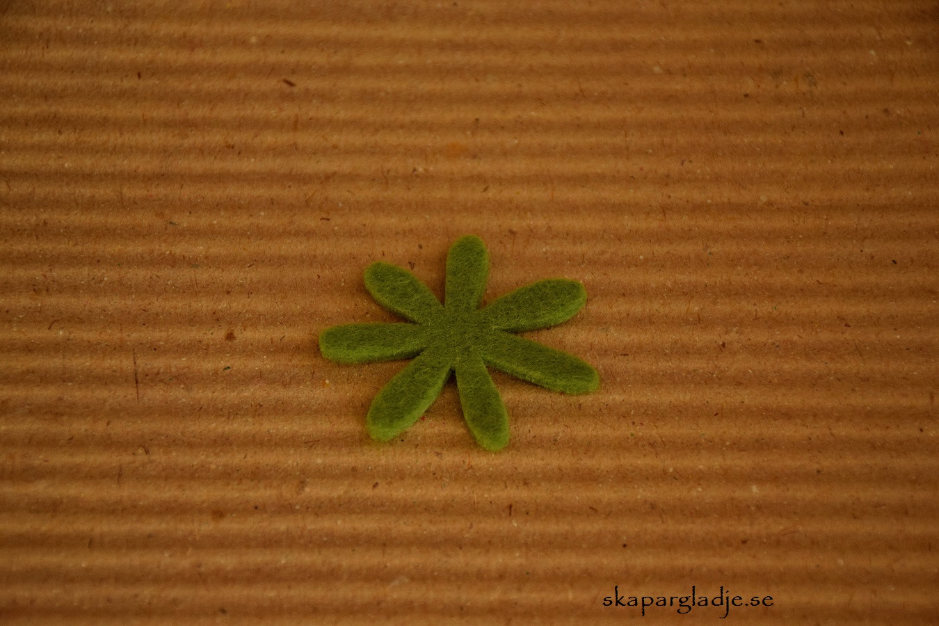 Filtblomma Grön 4,5cm  - 2