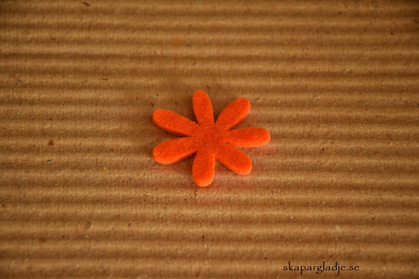 Filtblomma Orange 3,5cm  - 2