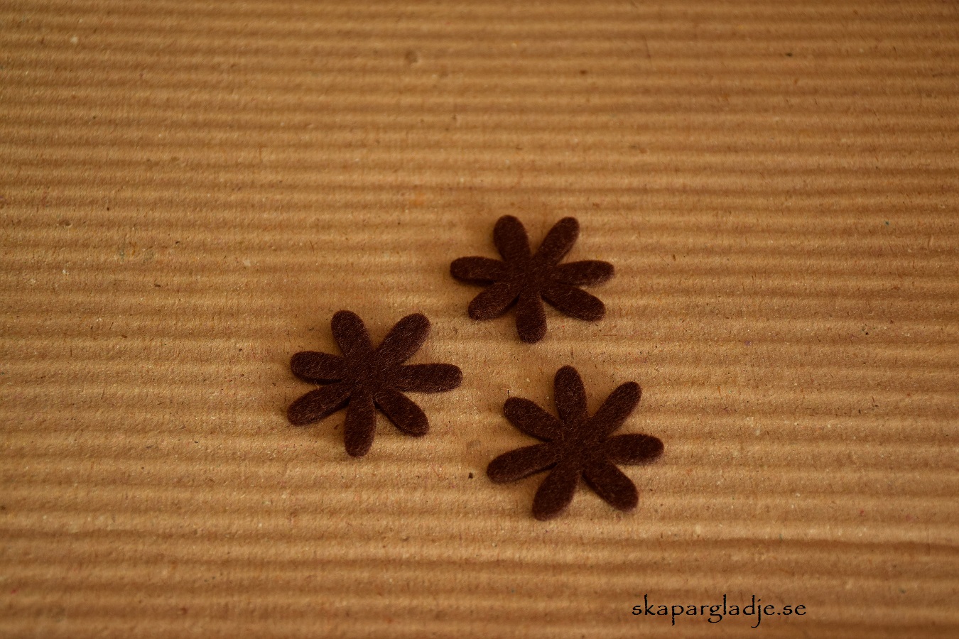 Filtblomma Brun 3,5cm 