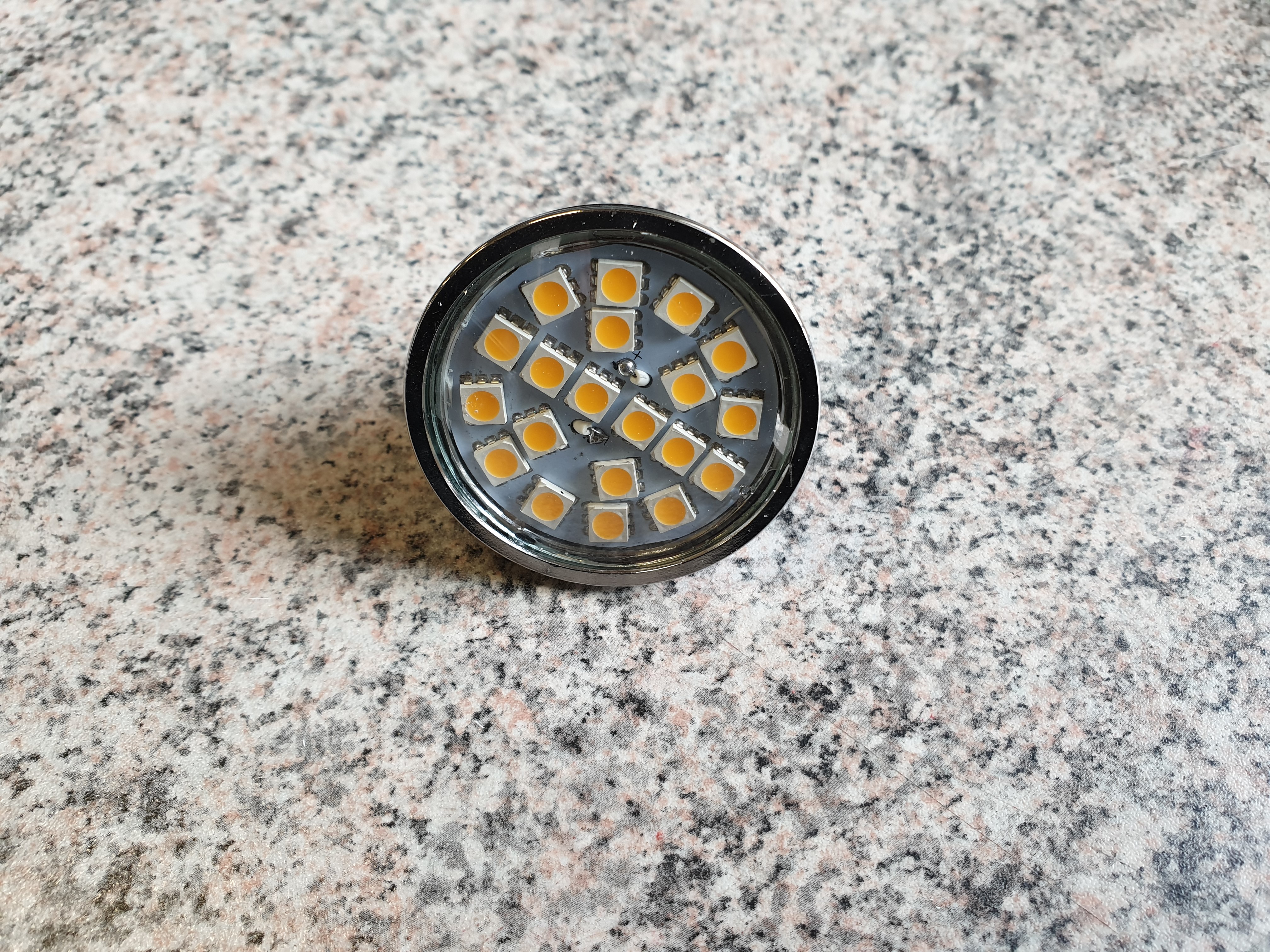 MR16 LED lamp