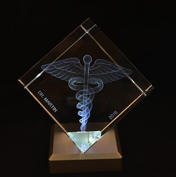 Cubo 3D con esquinas cortadas 6x6x6 cm