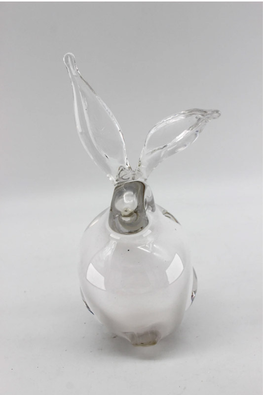 Kanin hvit glassskulptur