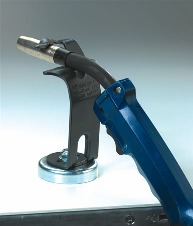 Mig torch holder with magnet foot
