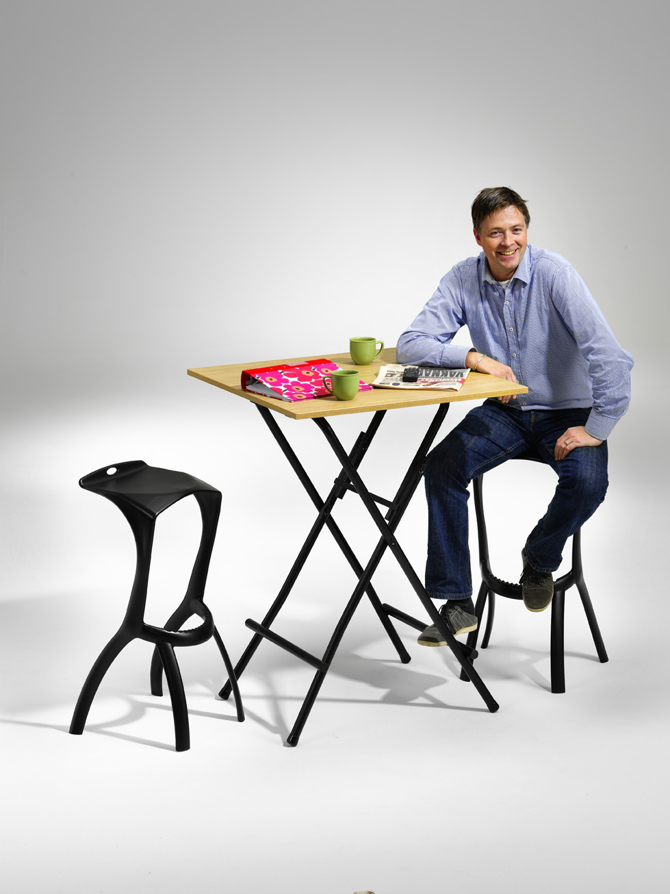 FLIP - kvadratiskt, fällbart ståbord - 2