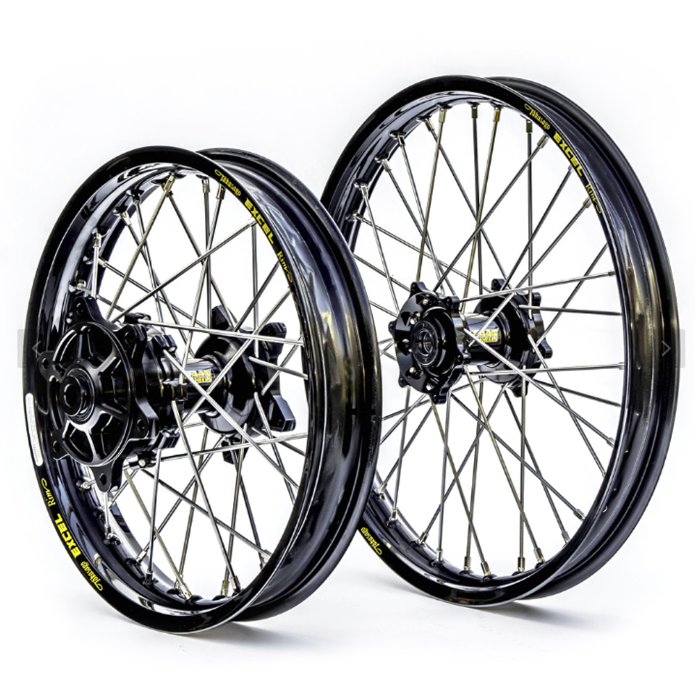 17x4,50 KTM SMC 690 08-11 Rear Wheel (Anodized hub) - 4