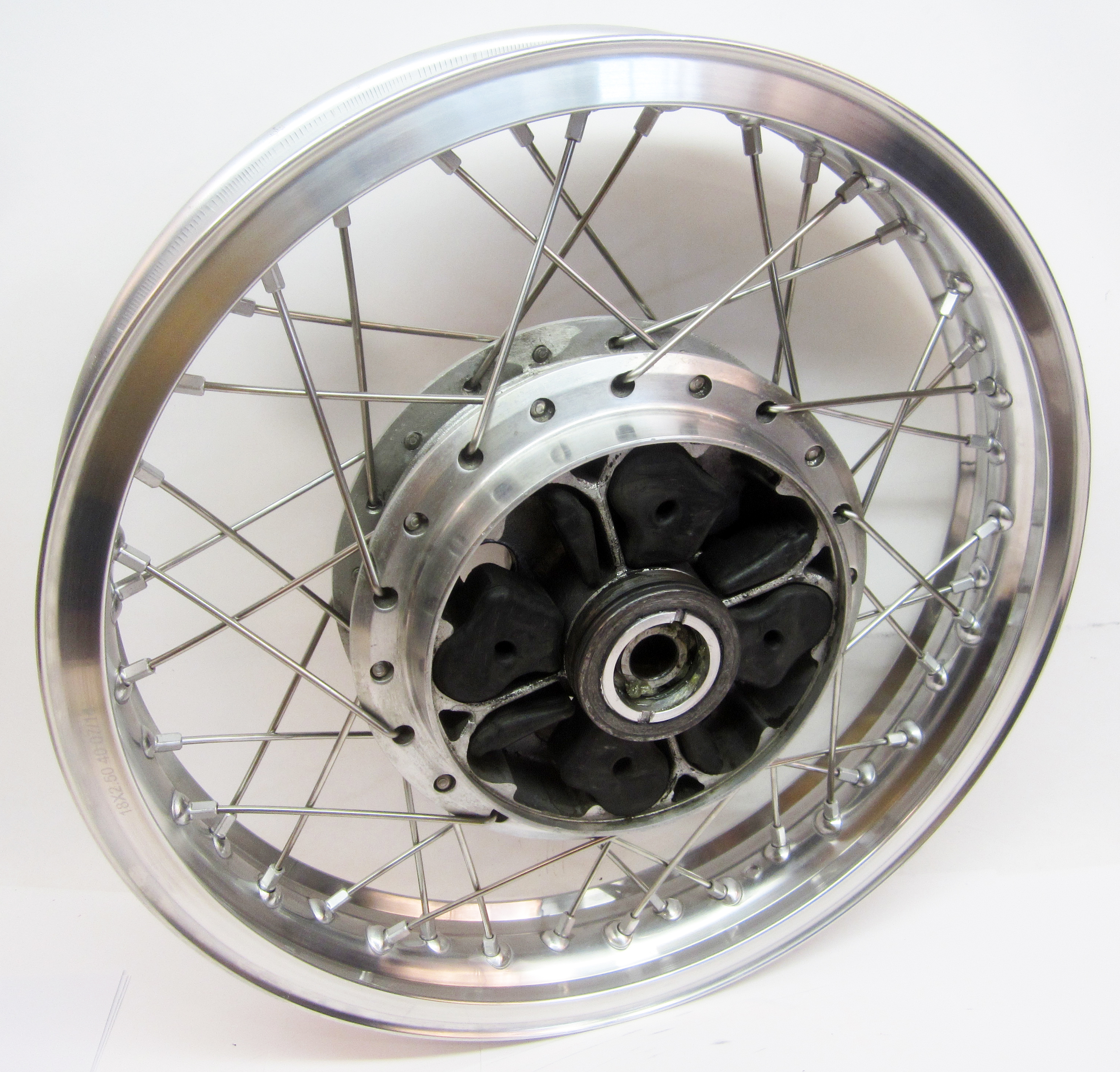 18x2,15 Chrome Rim 40H - HONDA - 2