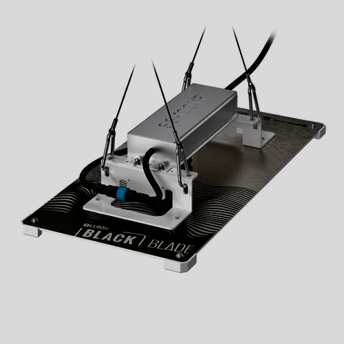 LUMii Black Blade 100W LED - 3