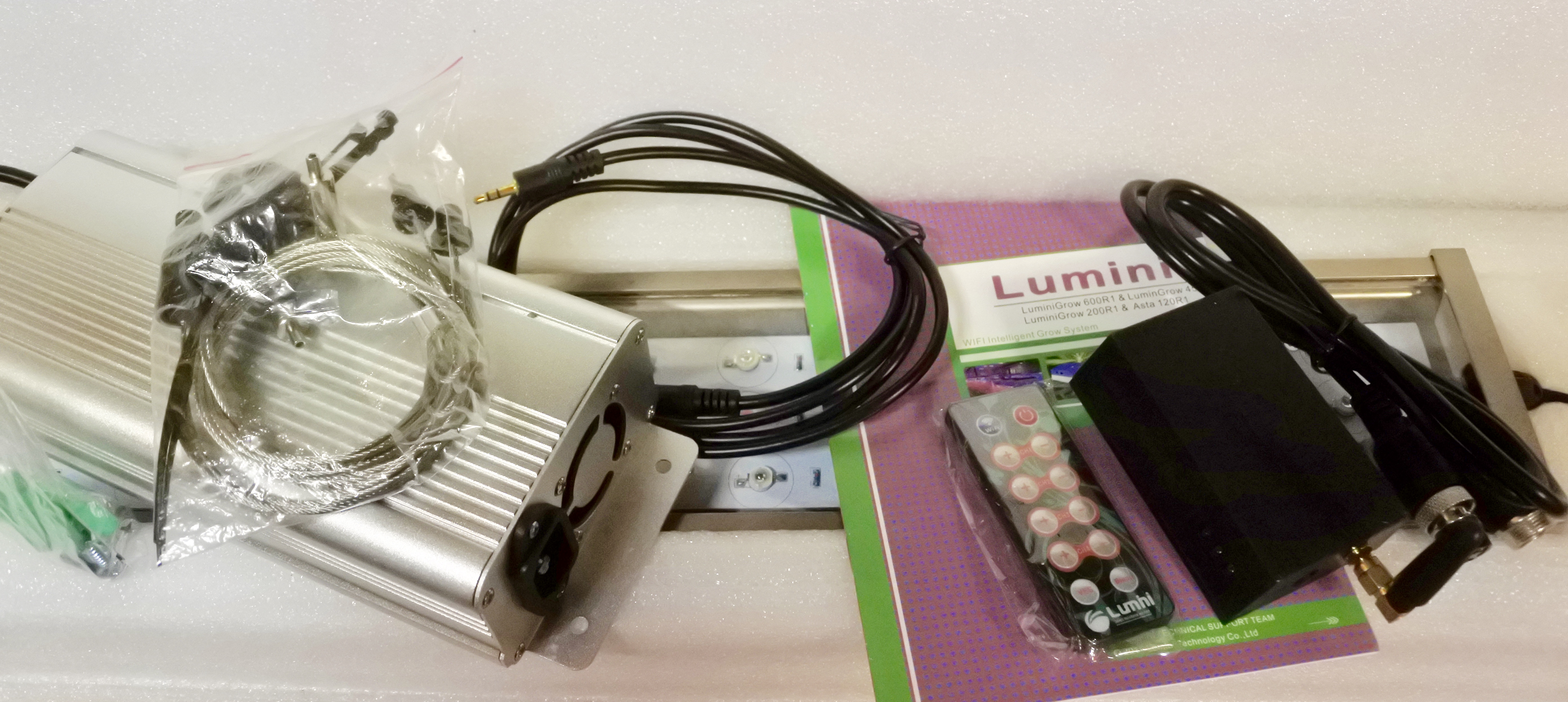 LuminiGrow Bar 200 Android/iOS IP65 - 6