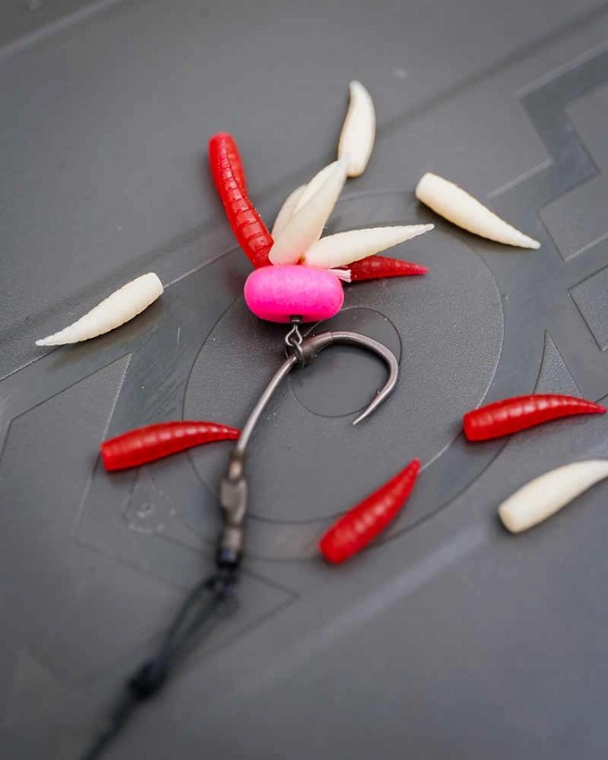 Fox Edges Essential Pop Up Maggots - 2