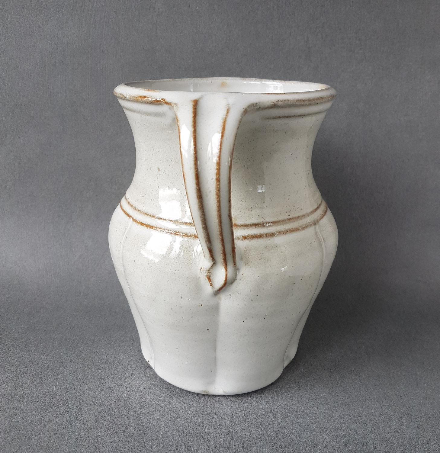 Tulip jar with handles - 9