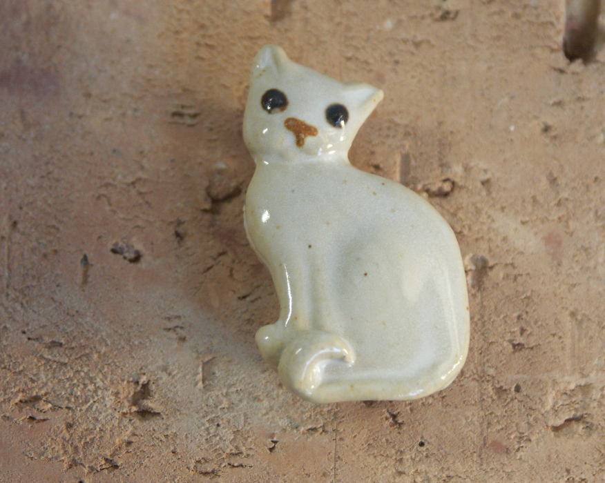 Cat brooch - 2