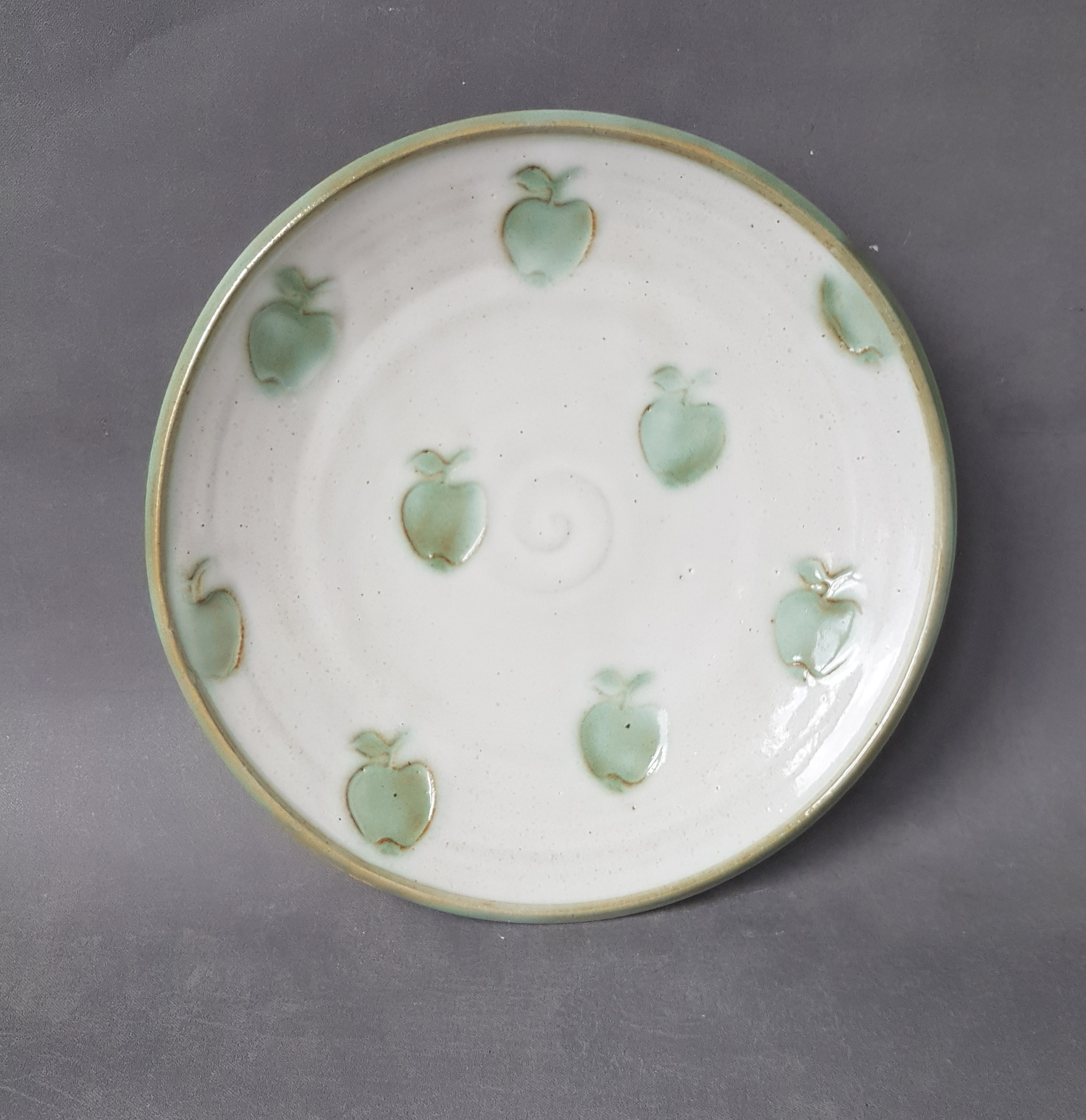 Plate apple, three sizes - 2