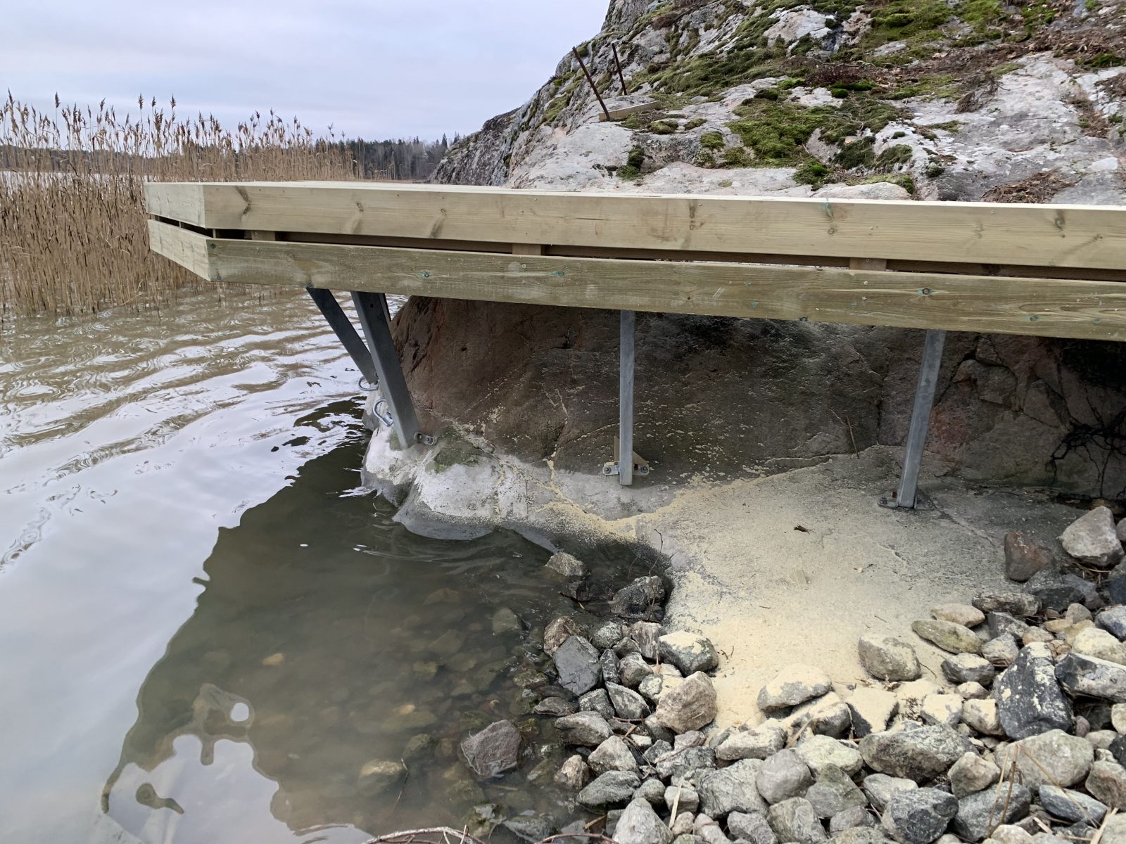 Stativ för brygga längs berg - 5