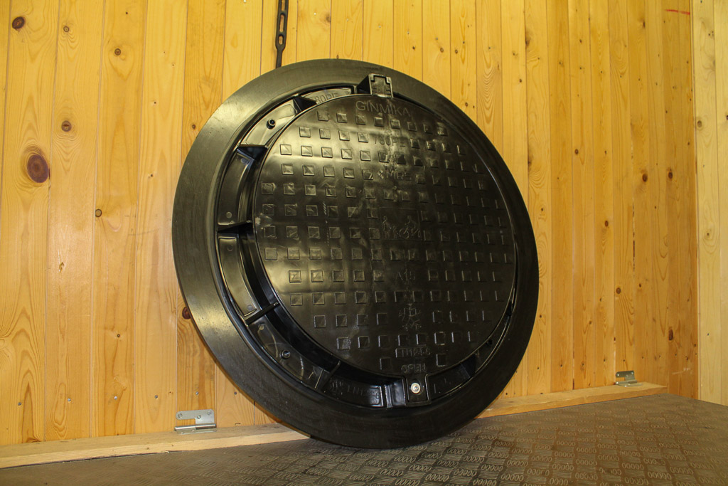 Brunnslock i kompost - 930 - 2