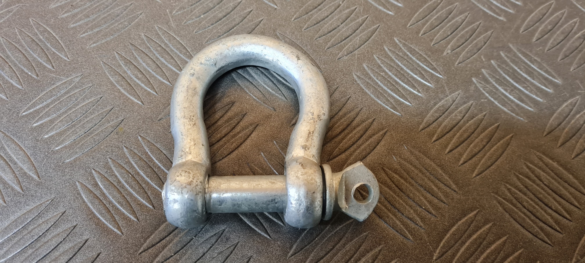 Schackel 16mm