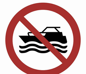 Förbudsskylt (PSS) "Förbjudet med motorbåt"
