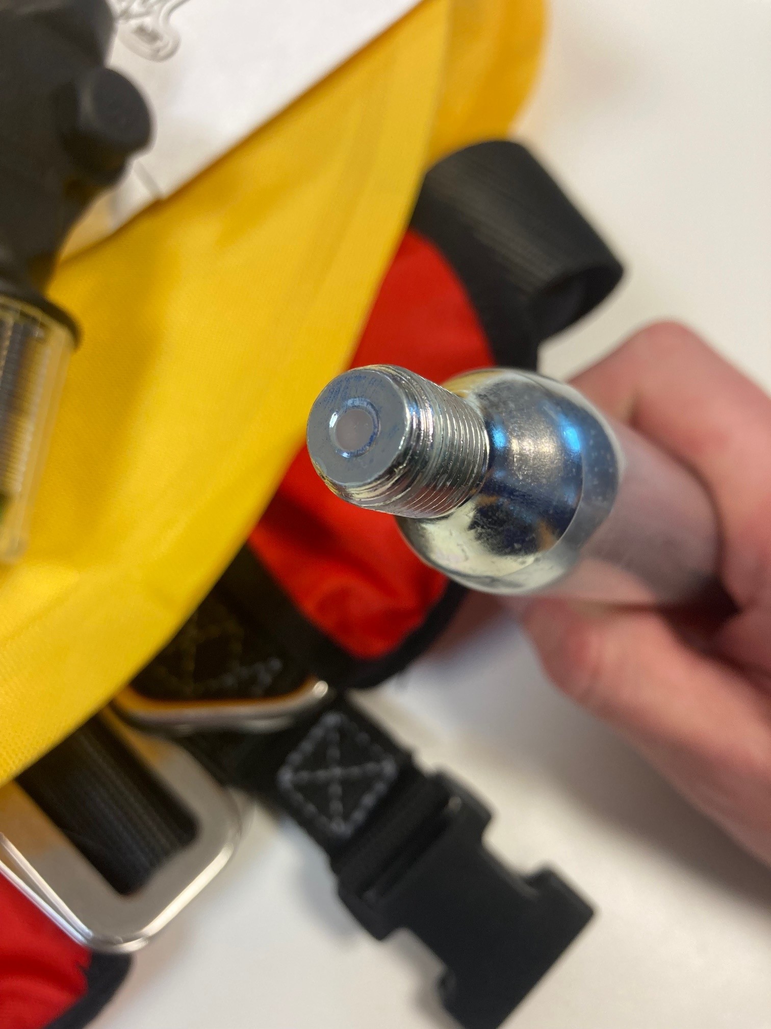 Co2 cylinder