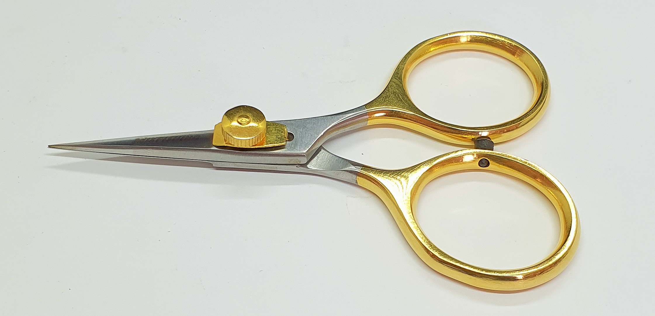 Flugbindningssax  Mixfishing Razor 4"