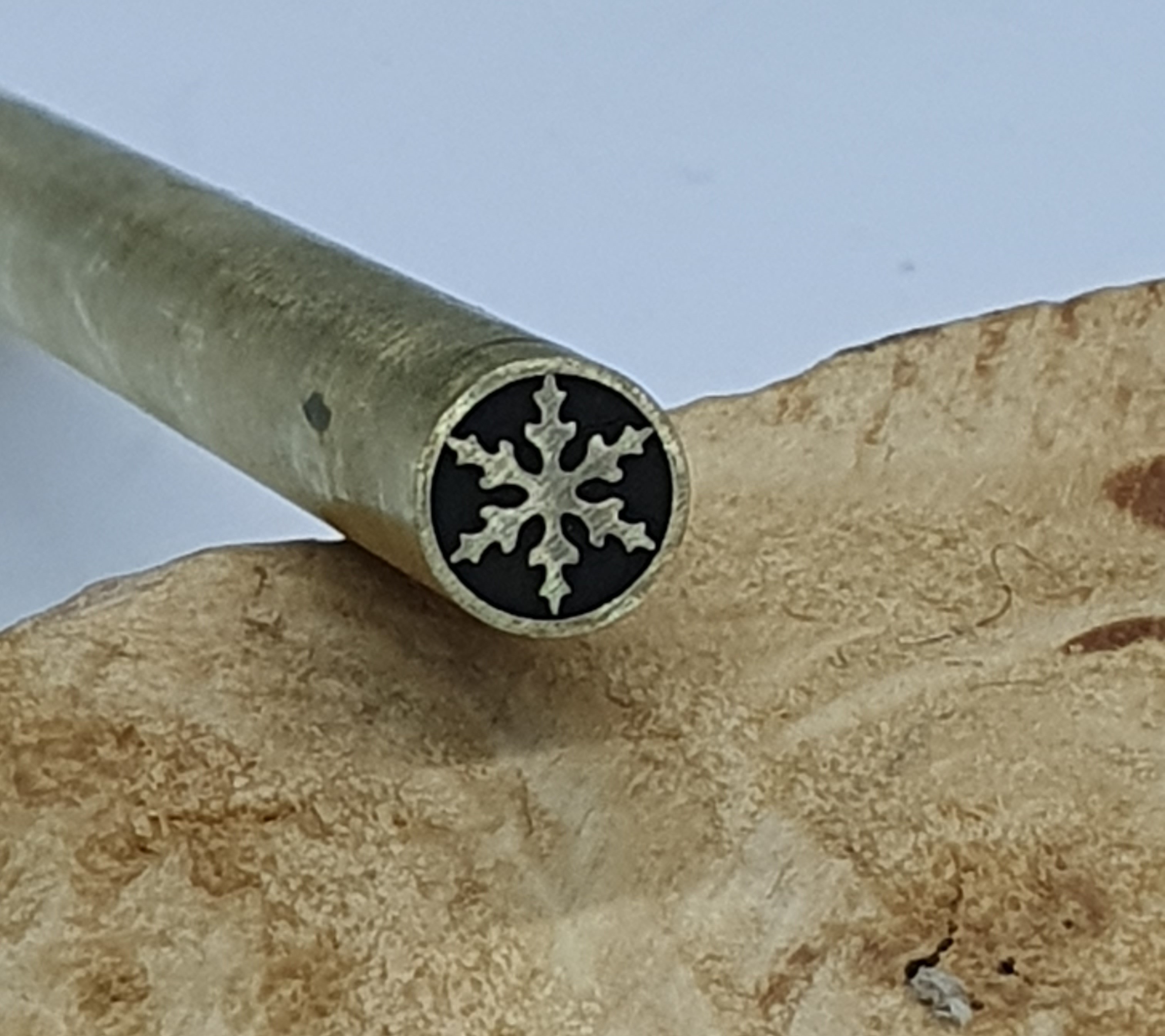 Mosaikpin Snöflinga 8 mm - Mässing