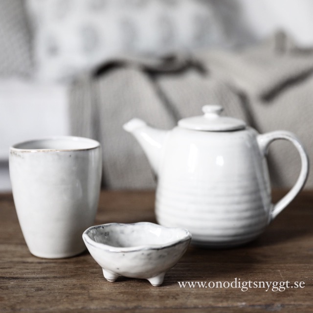 Broste Nordic Mugg i Stengods Sand