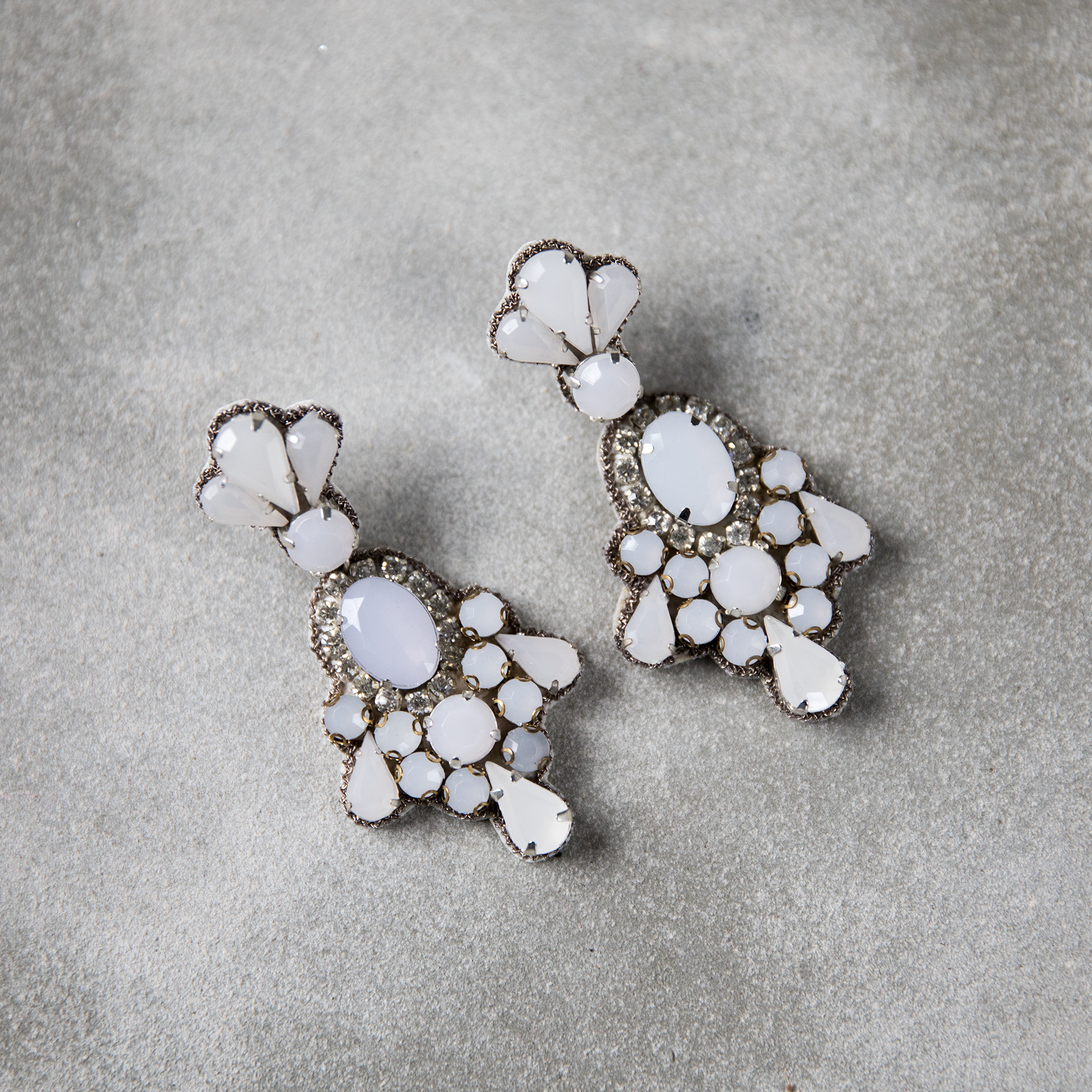 Pipol´s Bazaar Örhänge Snowdrop Ear Big White