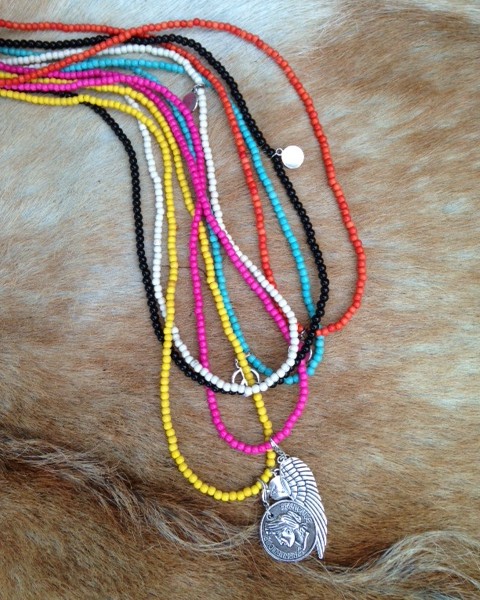 Halsband Creme