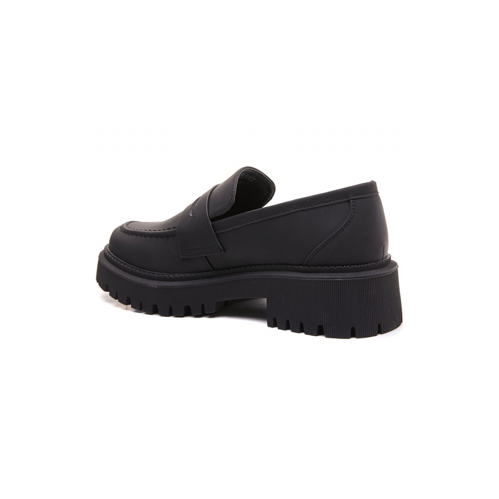 Loafers Svarta