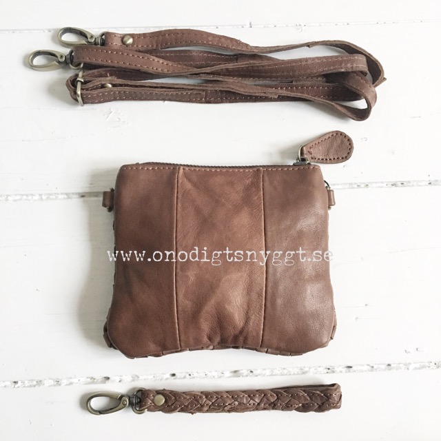 Liten Skinnväska/Clutch Brun Flätad